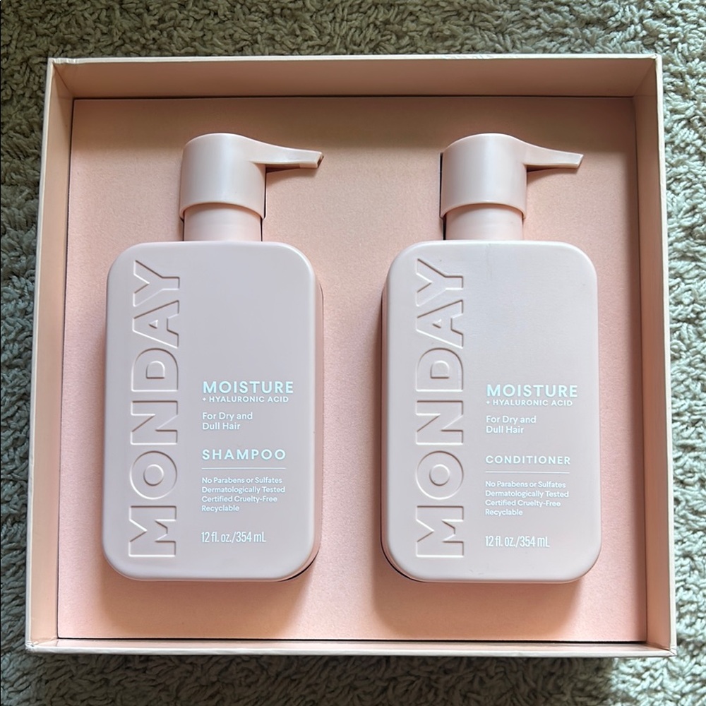 Monday Moisture Shampoo and Conditioner Set - Pink